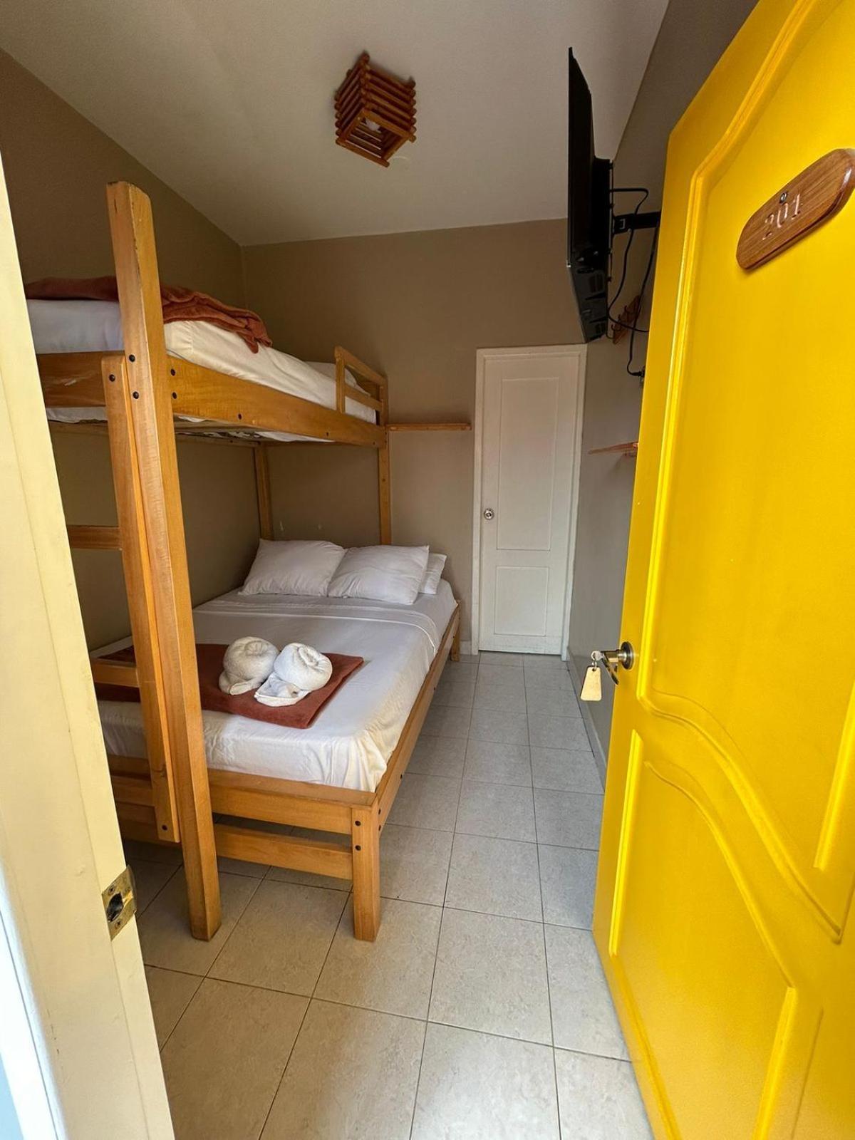 Chescos Hotel Salinas  Extérieur photo