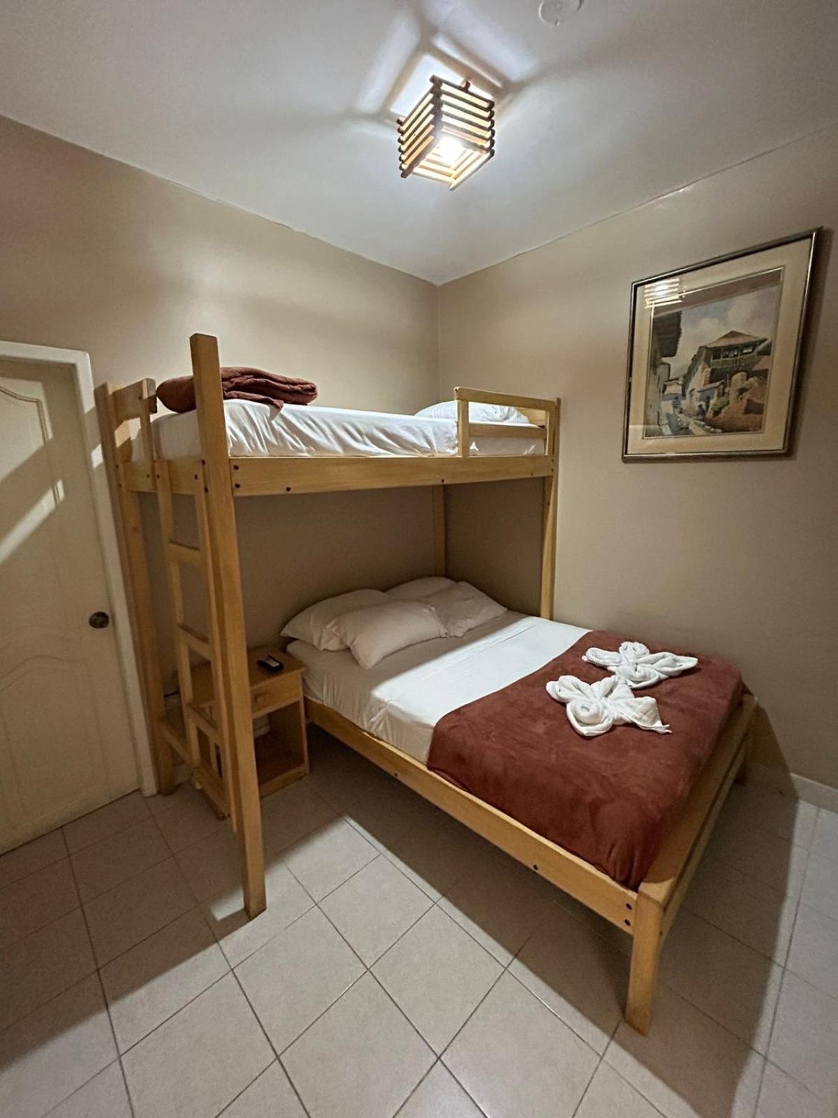 Chescos Hotel Salinas  Extérieur photo